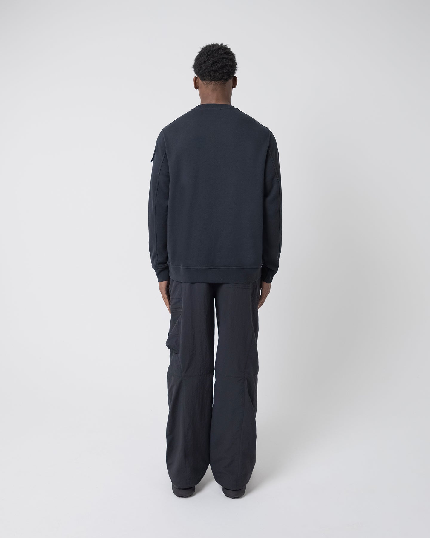 ST95 Nucleo Tierra Crew Sweat Black ST95