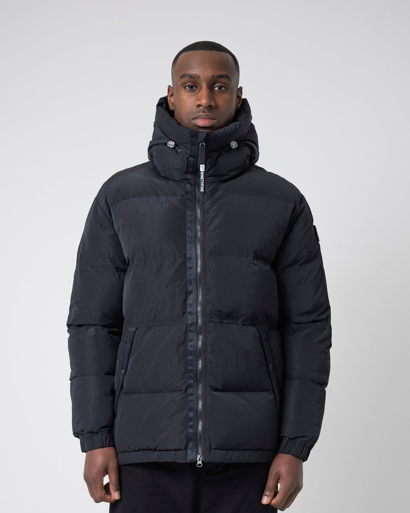 Hooded Puffer - Black ST95