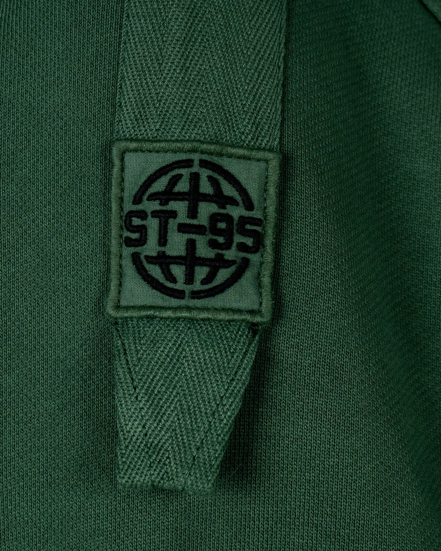 ST95 Nucleo Tierra Crew Sweat Dark Green ST95